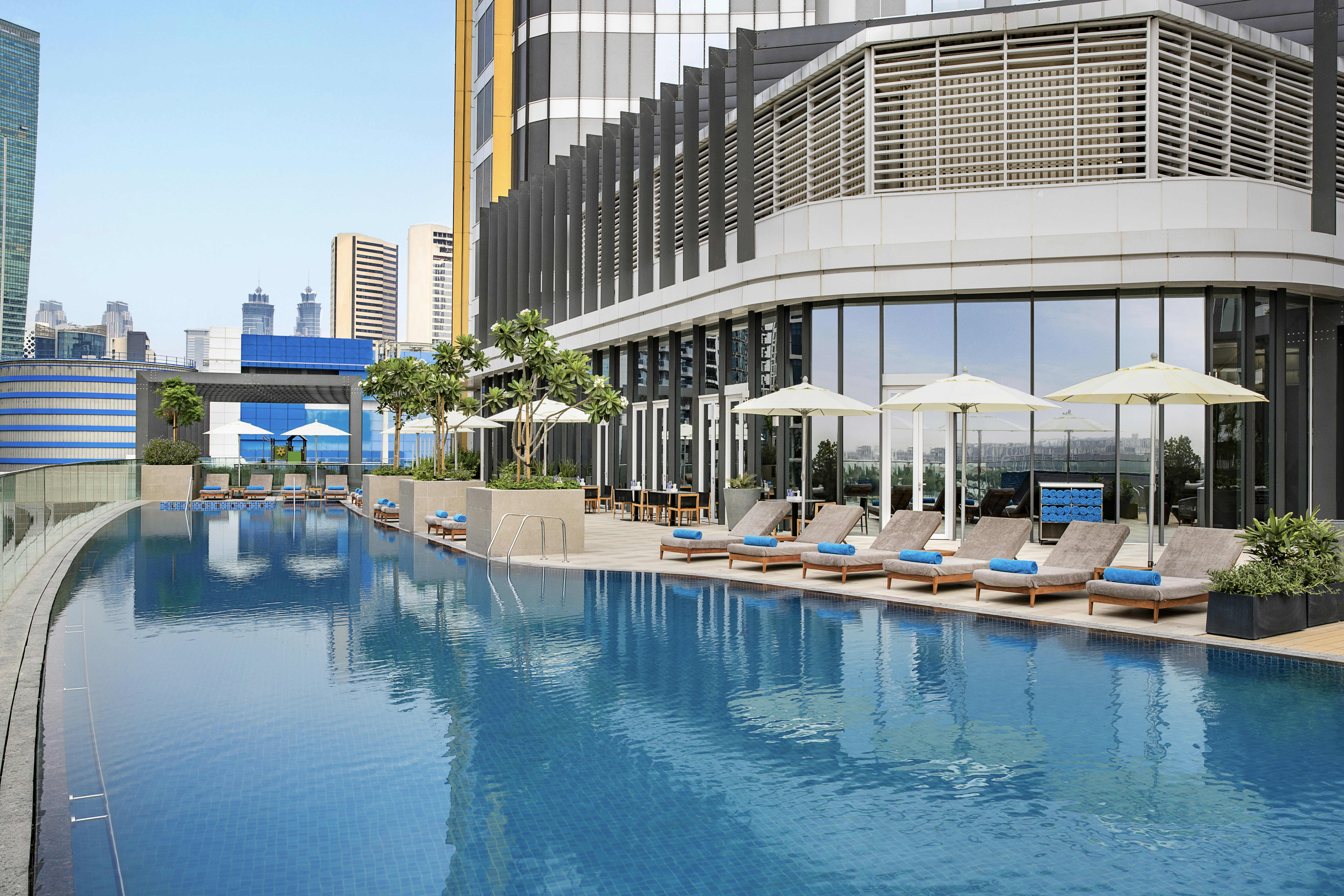 Hilton Garden Inn Dubai Business Bay 26/27