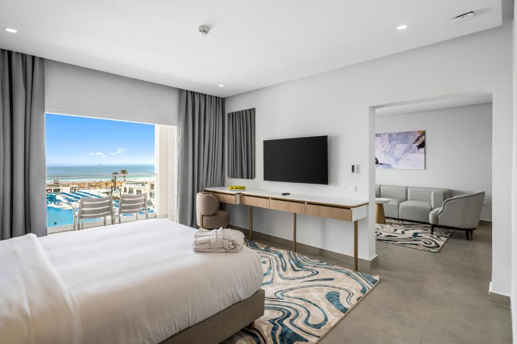 Deluxe Family Suite 4adults + 2 child