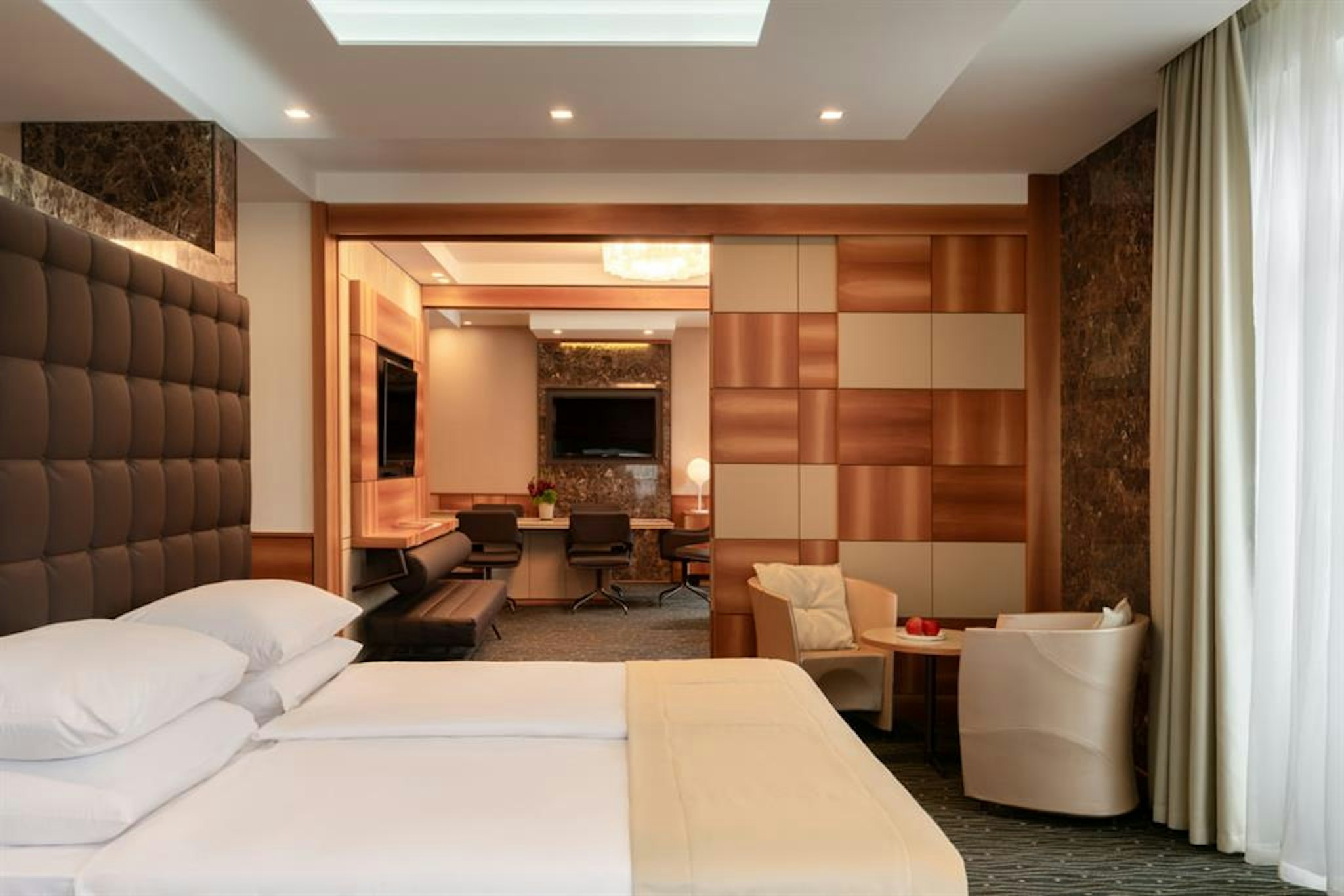 HOTEL ST GOTTHARD 32/84