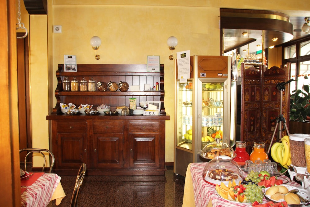 Albergo Leon D Oro 6/28