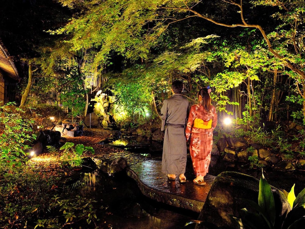 Heihachi Tea House Inn 37/40