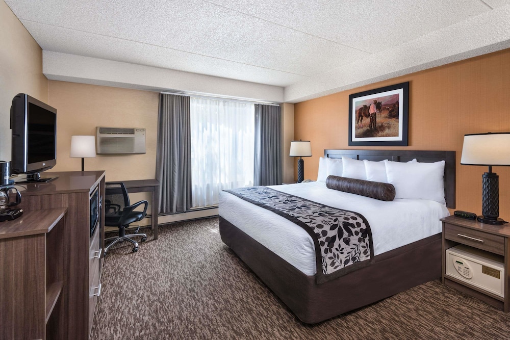 Days Inn & Suites by Wyndham Bozeman 11/29