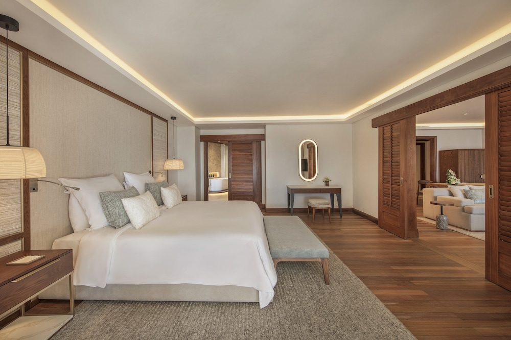Paradis Beachcomber Golf Resort and Spa 19/65