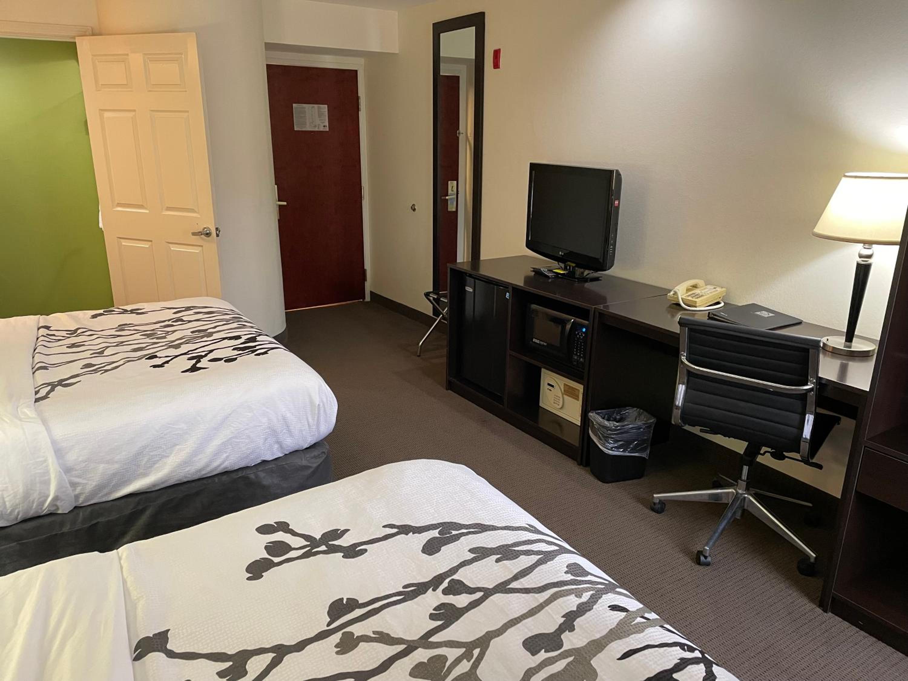 ROOM, 2 QUEEN BEDS