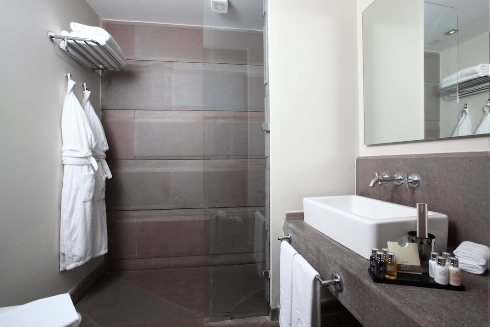 No:81 Hotel 43/50