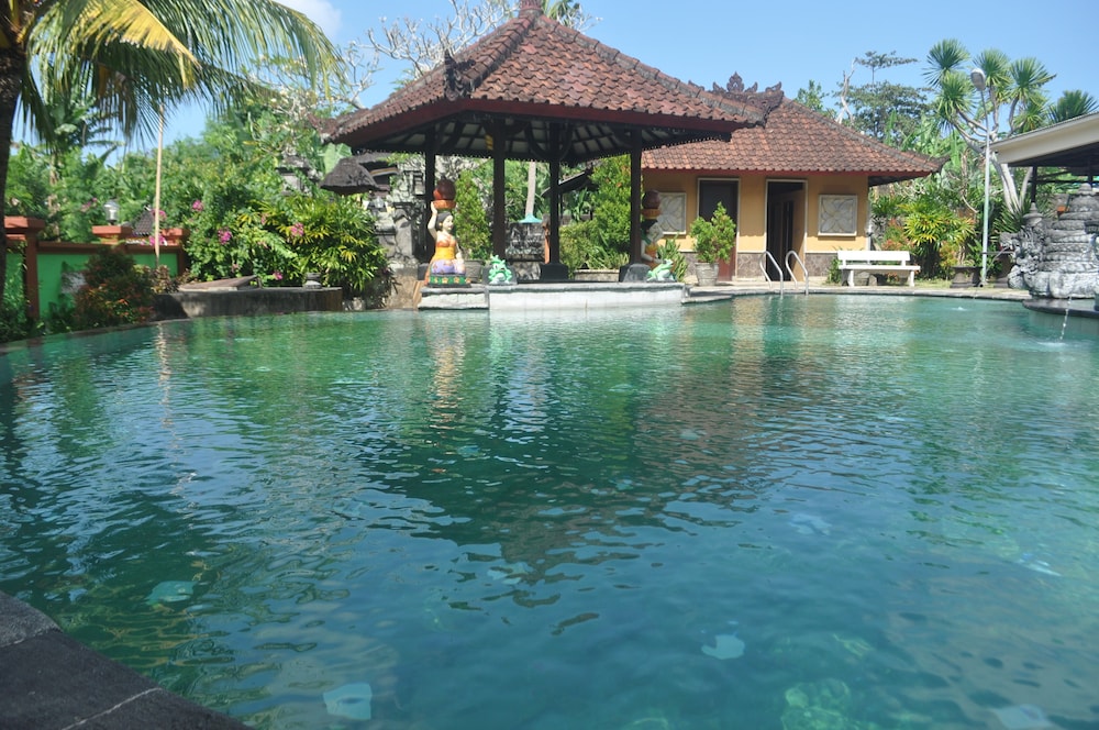 Dewi Sinta Hotel and Restaurant by ABM 29/32