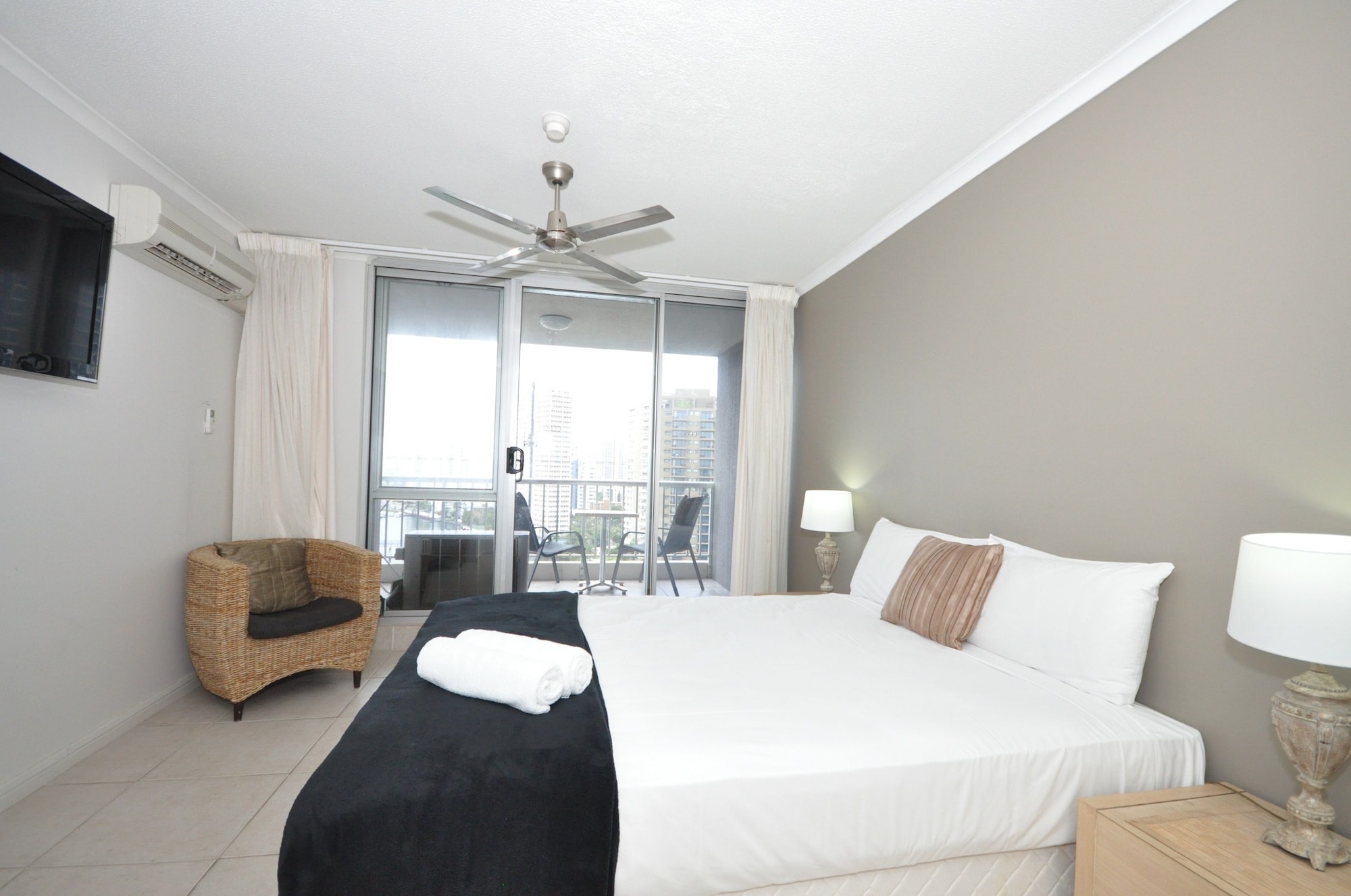 2 BEDROOMS, PENTHOUSE