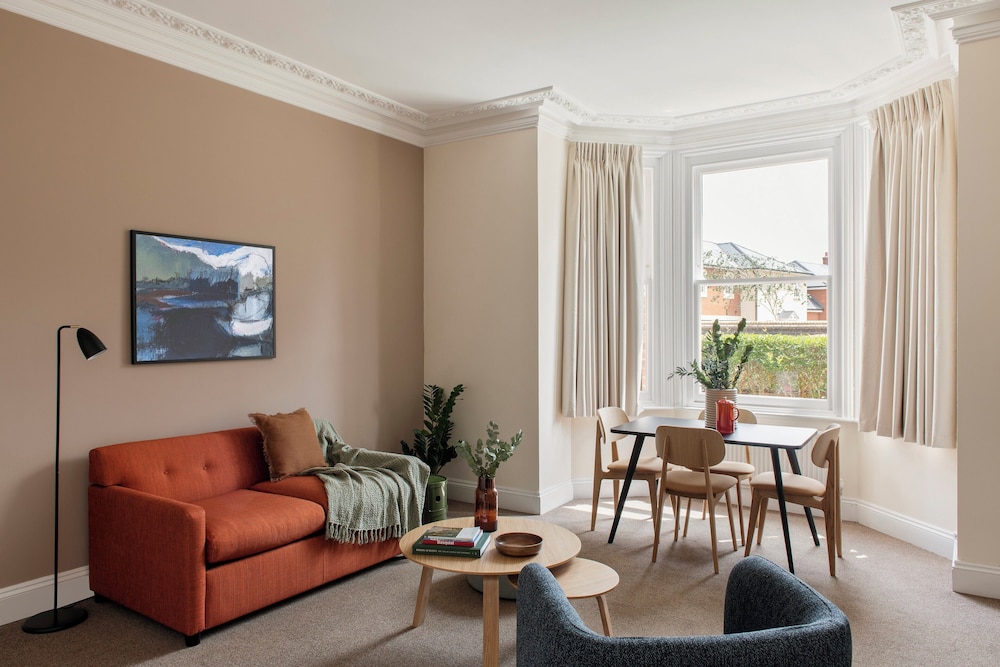 SACO Reading - Castle Crescent 35/64