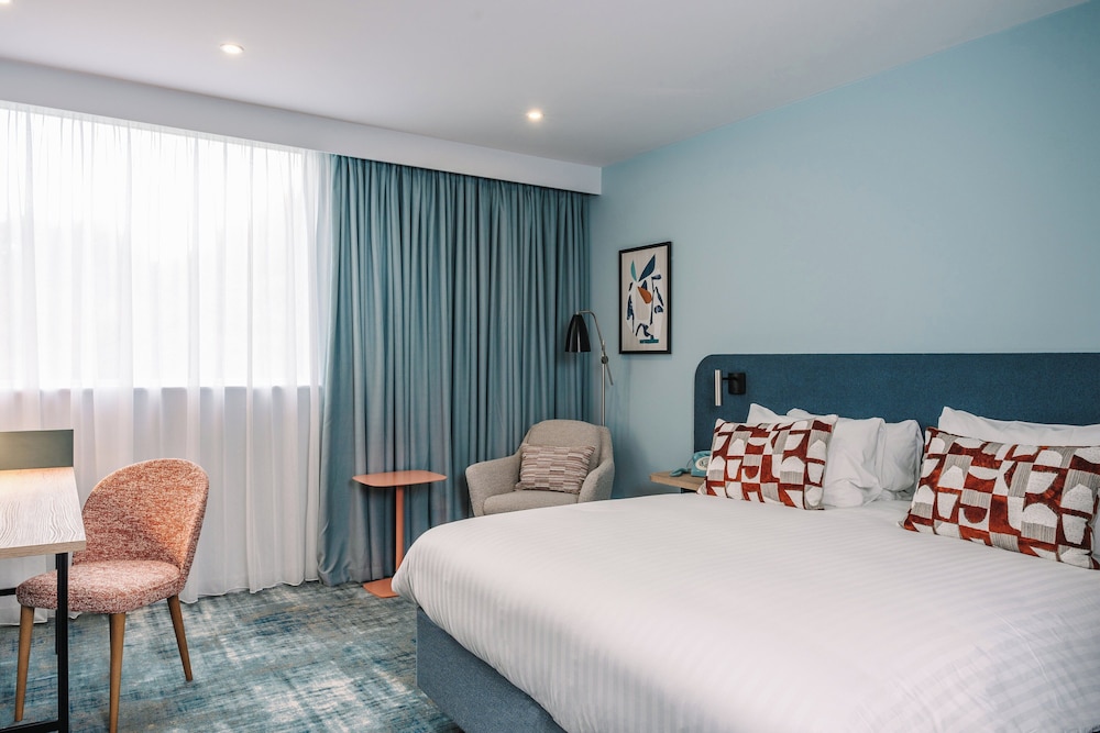 Premium, King Bed