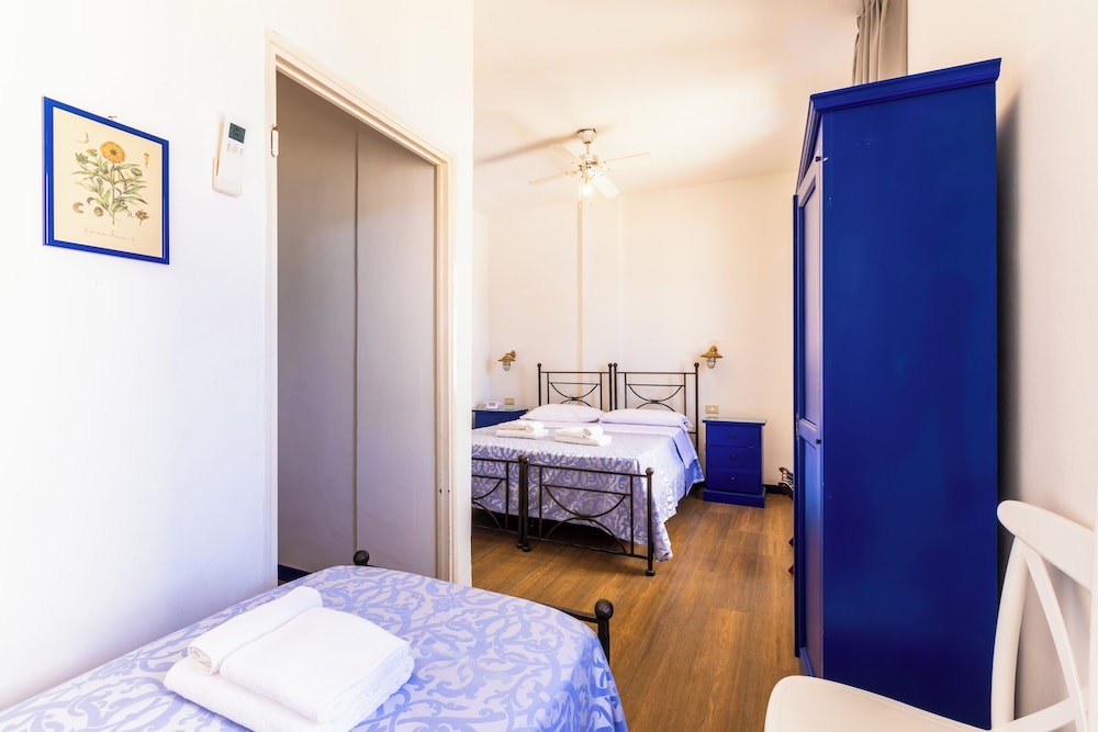 Hotel Torre Dei Borboni 31/72
