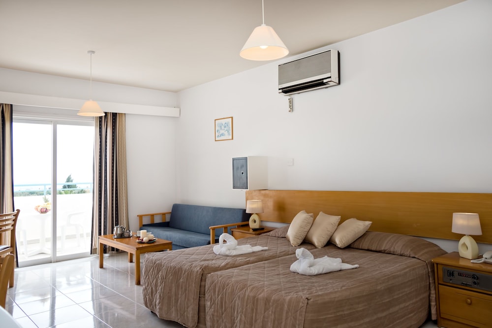 Sunny Hill Hotel Apartments 16/58