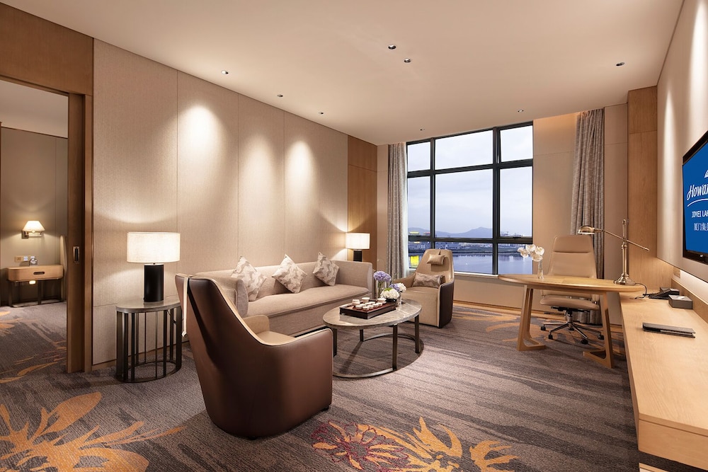 Howard Johnson by Wyndham Jimei Lake Plaza Xiamen 30/51