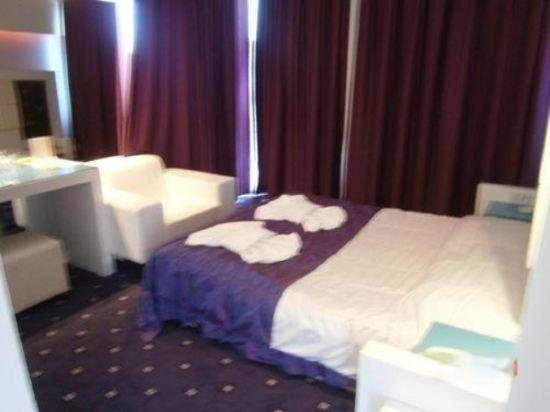 PERLA MARE HOTEL 11/19