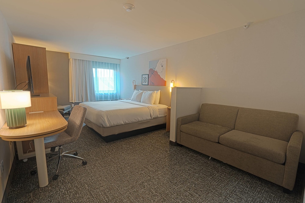 Upgrade, Suite, King Bed