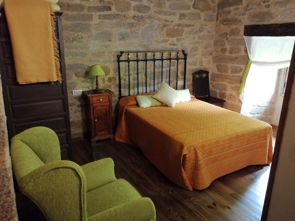 La Posada De Pedrazales 7/27