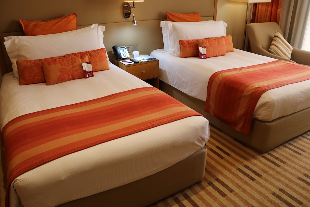 Crowne Plaza Sohar 16/81