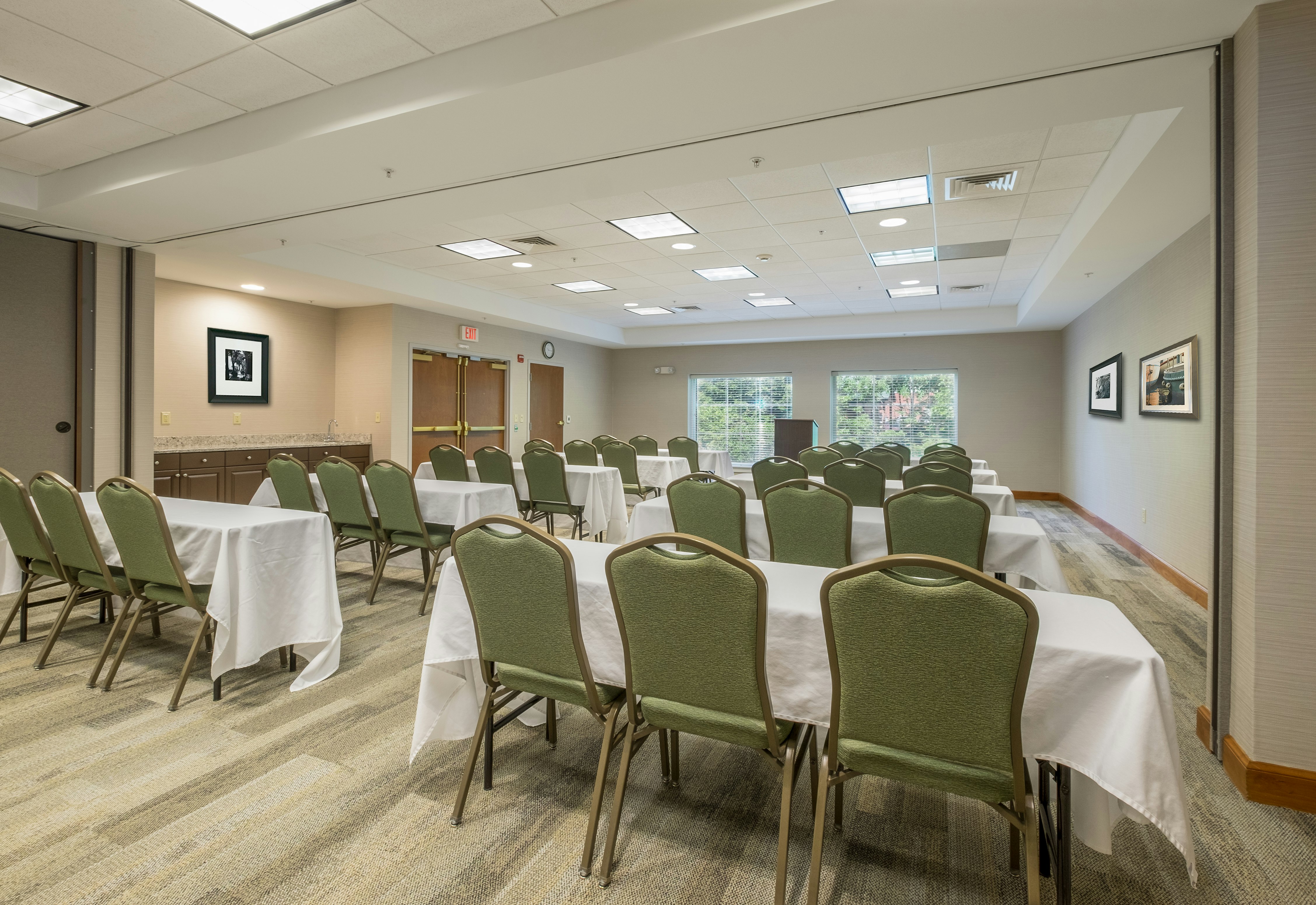Hampton Inn Waterville 52/55