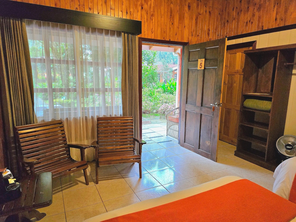 Hotel De Montana Suria 23/50