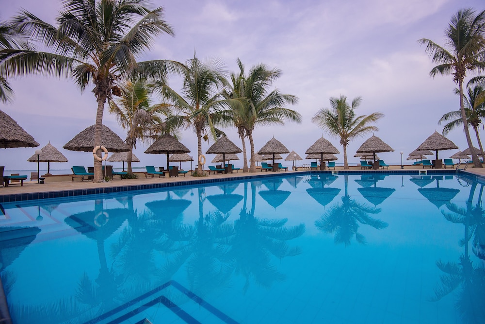 White Sands Resort and Conference Centre 8/50