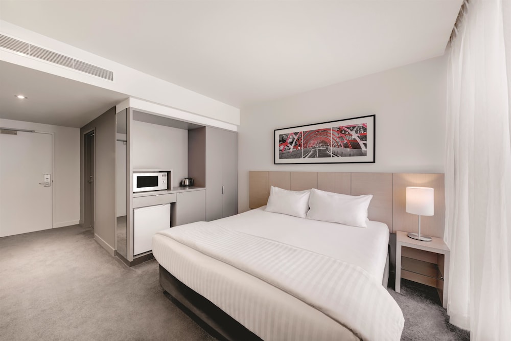 Travelodge Hotel Melbourne Docklands 21/61