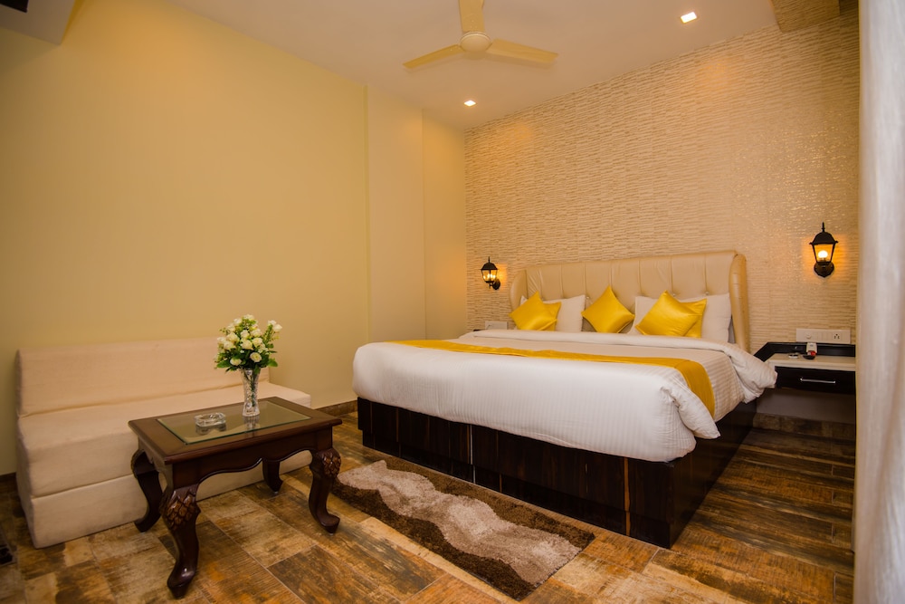 Zo Rooms Assi Ghat Shivala Market 17/49
