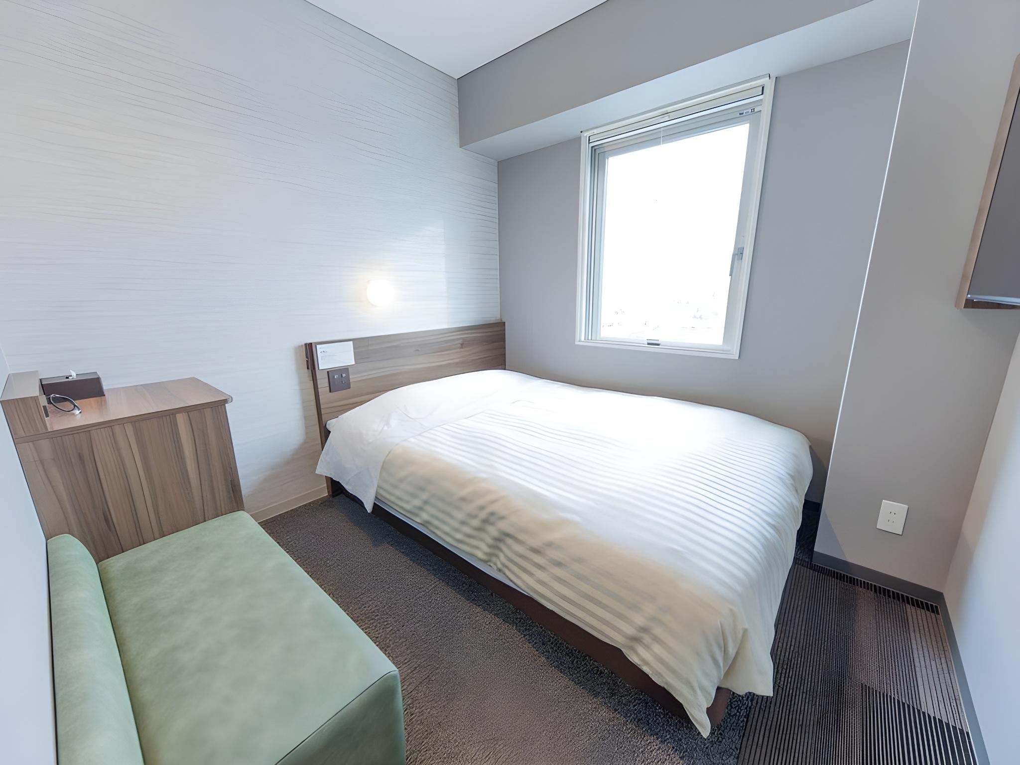 Adjoining, 2 Rooms