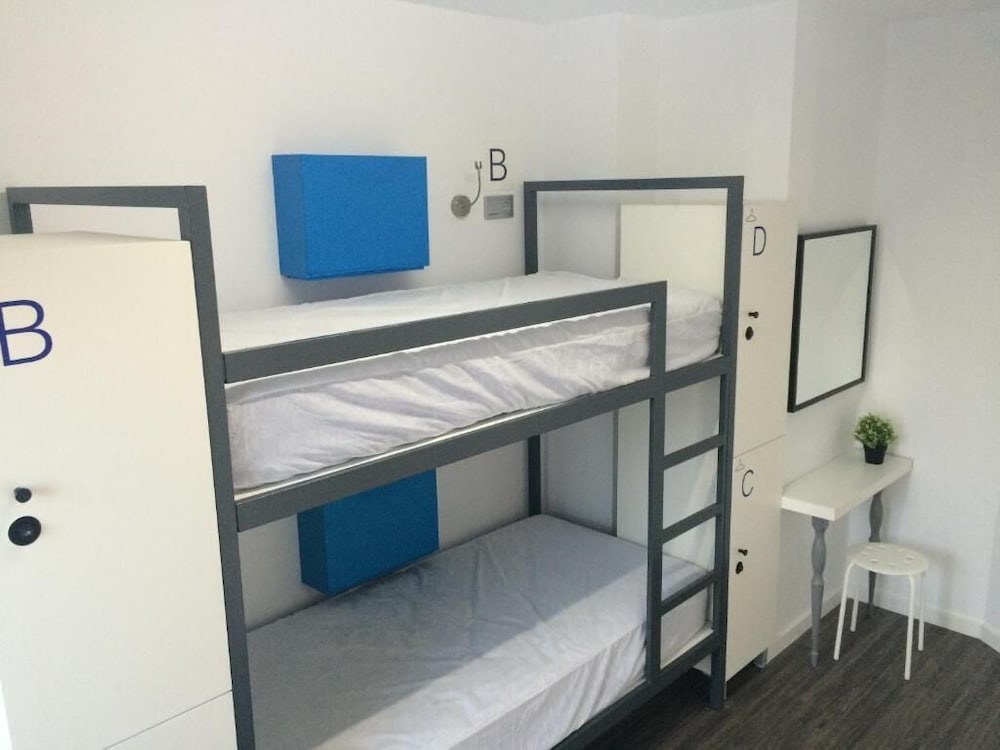 Chameleon Hostel Alicante 23/25