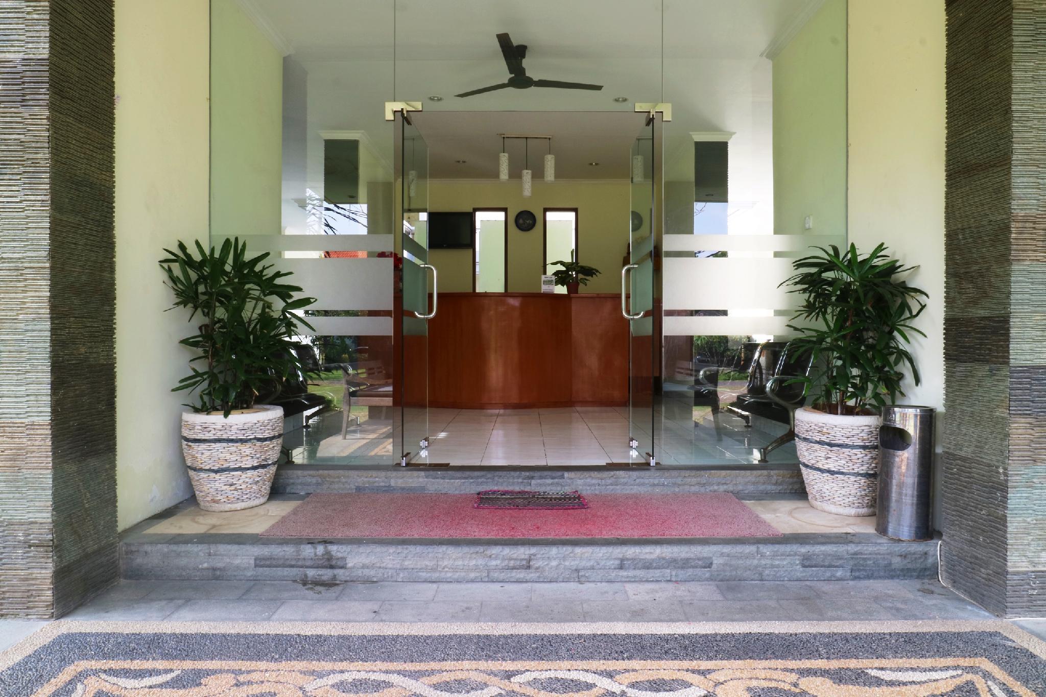 OYO 3910 Teges Inn 8/50