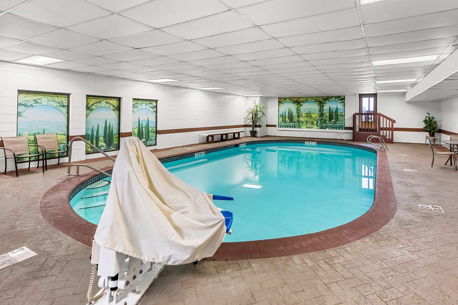 SureStay by Best Western SeaTac Airport North 18/18