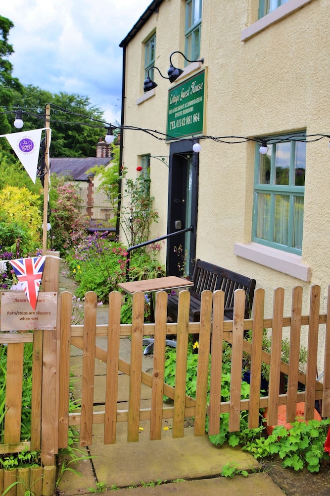 Wortley Cottage Guest House 1/58
