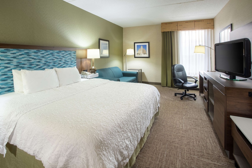 Hampton Inn Buffalo South I 90 10/51