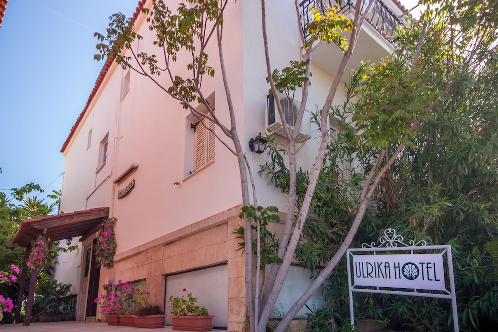 Ulrika Hotel 2/50