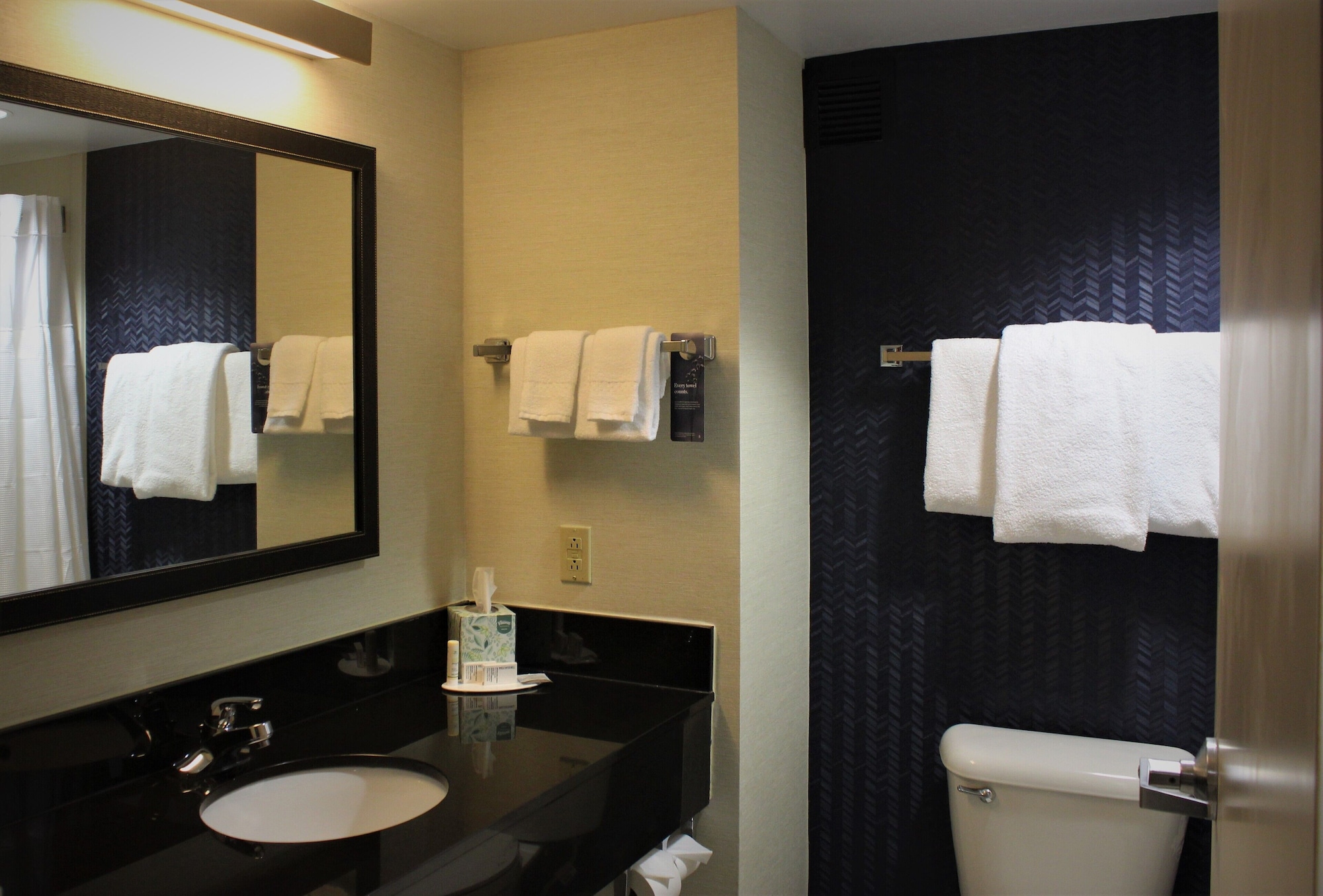 غرفة بسرير كينج مع أريكة، Fairfield Inn by Marriott Columbia Northwest/Harbison 8/10