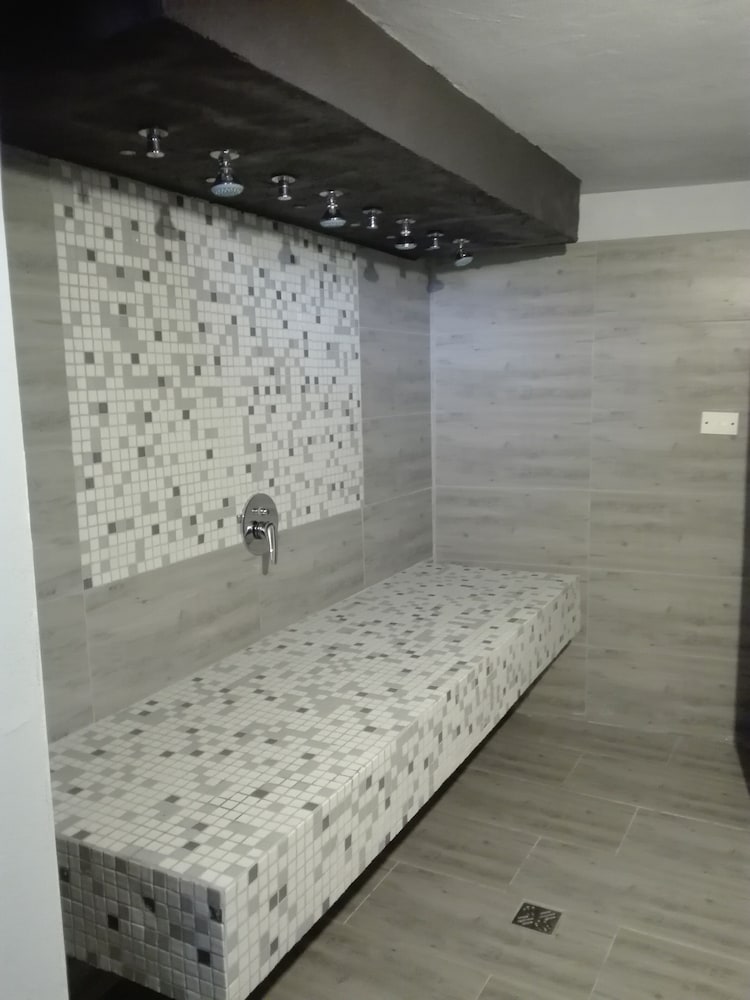 Giumbabulla Luxury 17/45