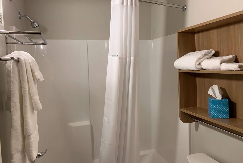 Microtel Inn & Suites by Wyndham Woodland Park 33/33
