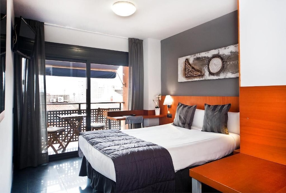 Hotel Sant Pere II 8/50
