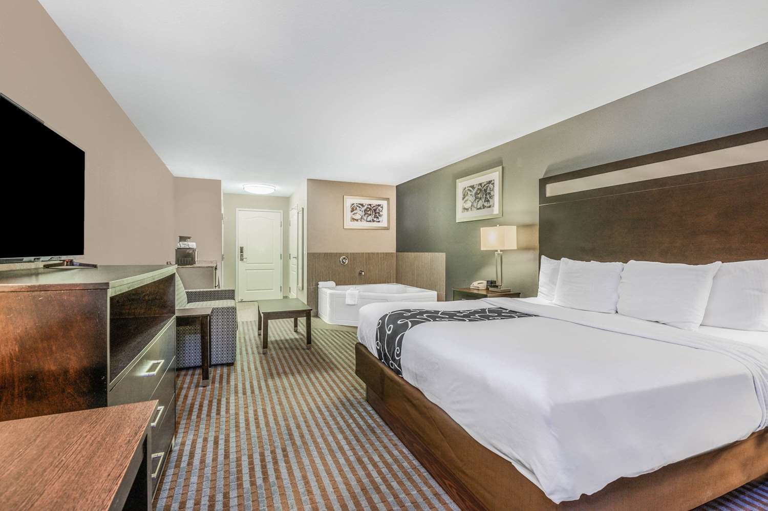 La Quinta Inn & Suites by Wyndham Glendive 9/56