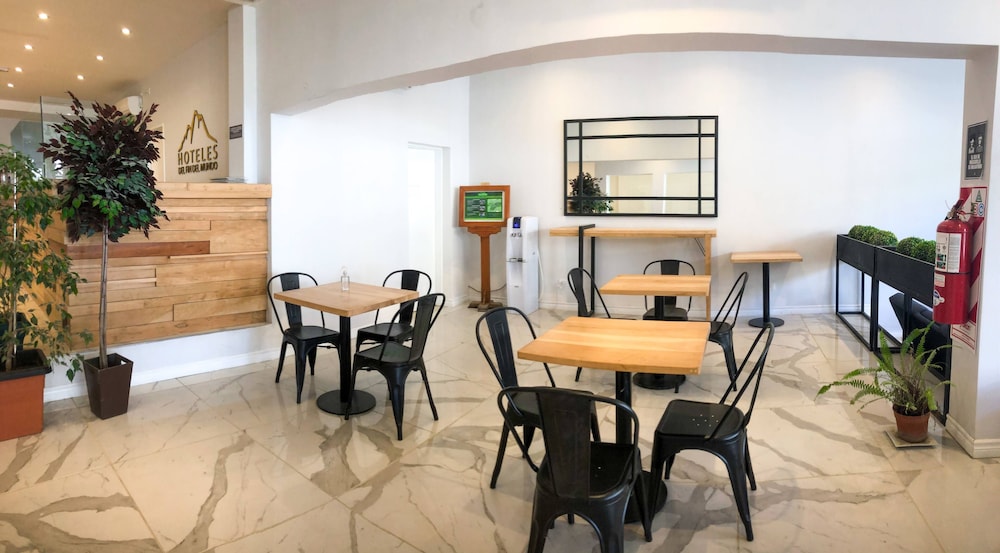 Monaco Hotel 44/51