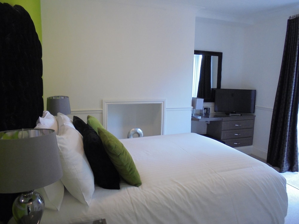 The Millbrook B & B 26/50