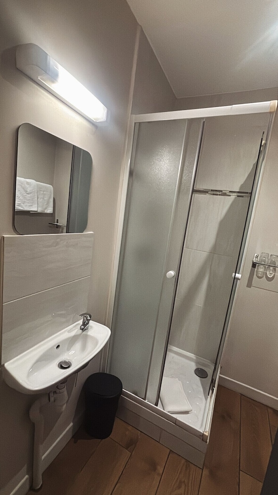 Hoteliere Lafayette 42/44