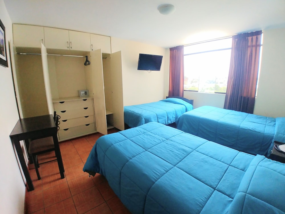 Casa Mores Inn 5/27