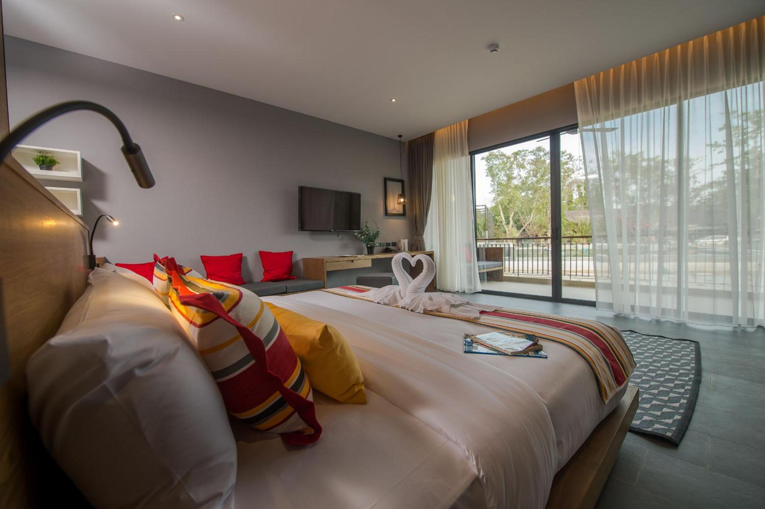 غرفة غراند ديلوكس بسرير كينج، The Gallery Hotel Naiharn 2/10