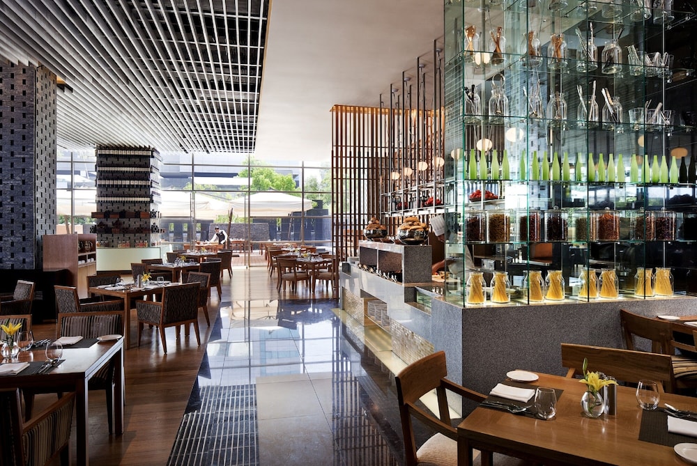 Jw Marriott Hotel Pune 50/60