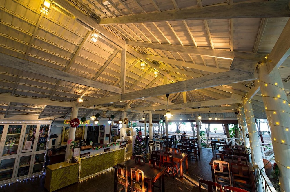 ROCKY POINT RESORT 51/62