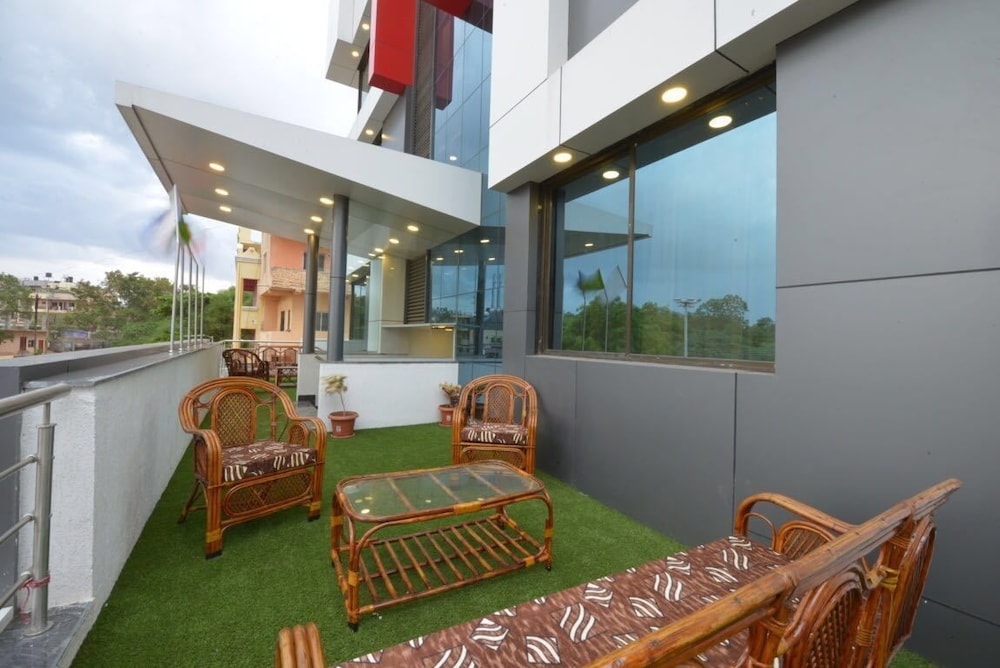Hotel J P International 26/39