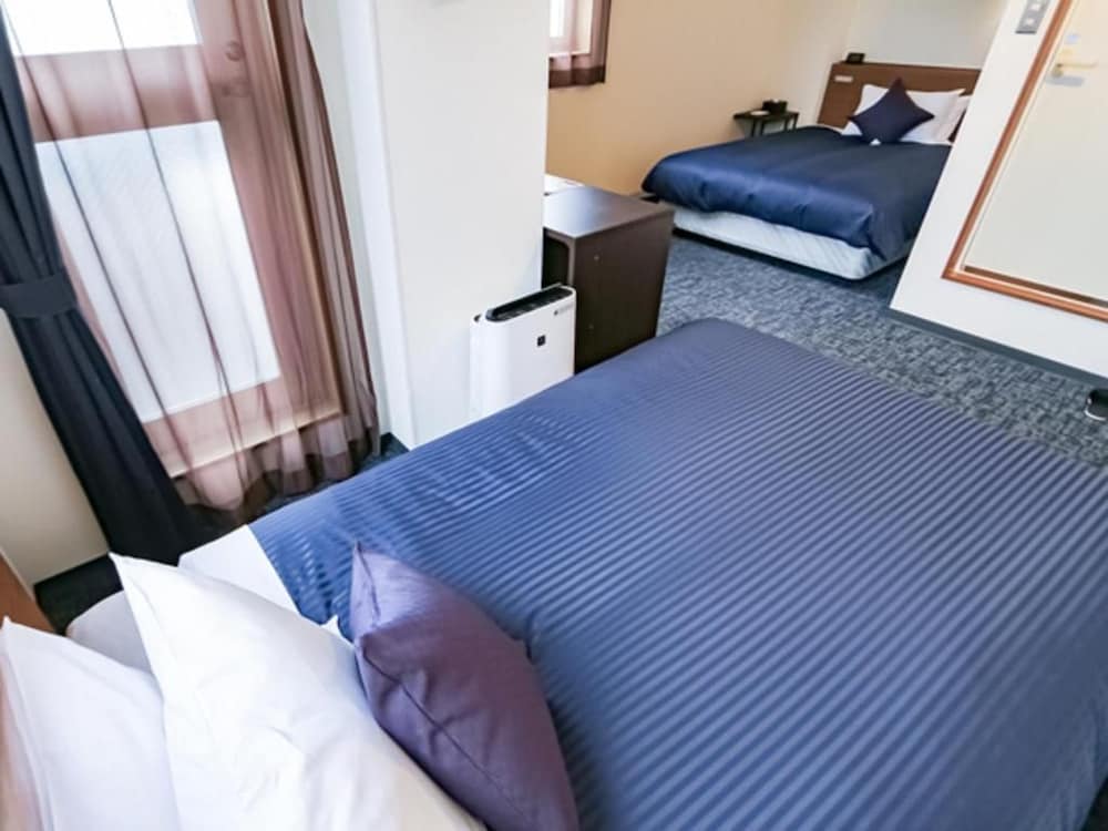 Hotel Livemax Budget Fuji Station 12/22