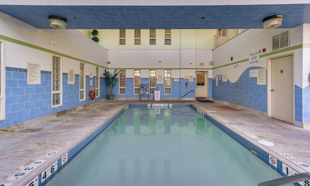 swimming pool spa