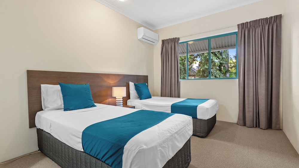 Coral Sands Beachfront Resort 19/59