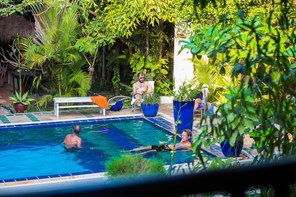 The Cockatoo Nature Resort Spa 44/50