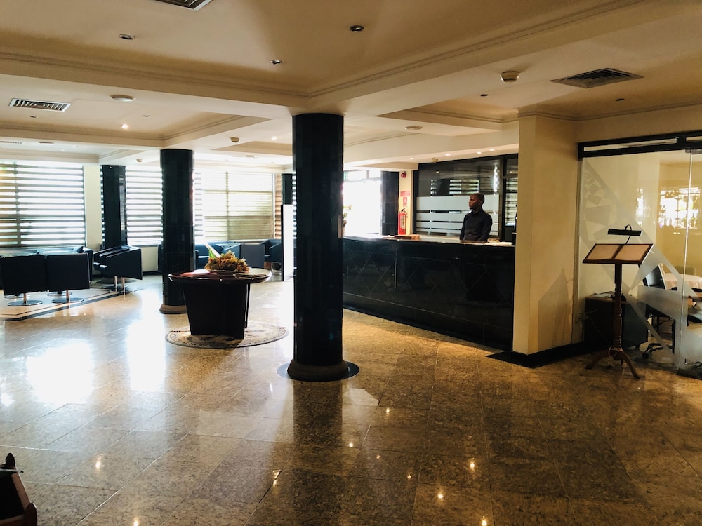 Golden Park Hotel 3/24